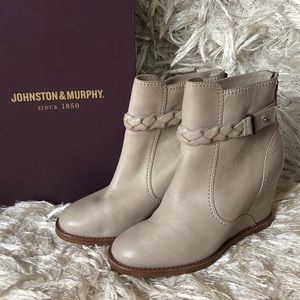 Cream leather booties - Johnston & Murphy